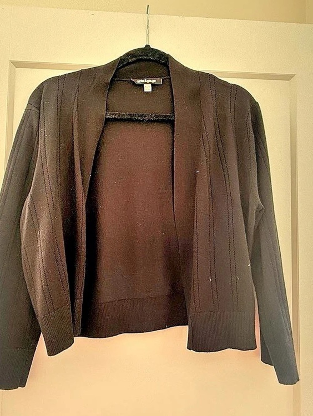 Cable & Gauge Women's Black Open Front Jacket- Medium, light and thin